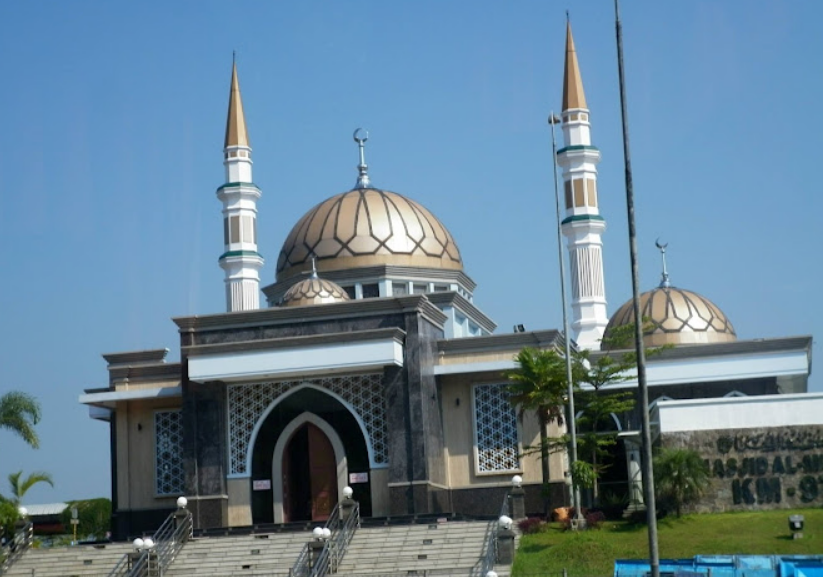Masjid Al Mi’raj menjadi masjid terbesar di Purwakarta